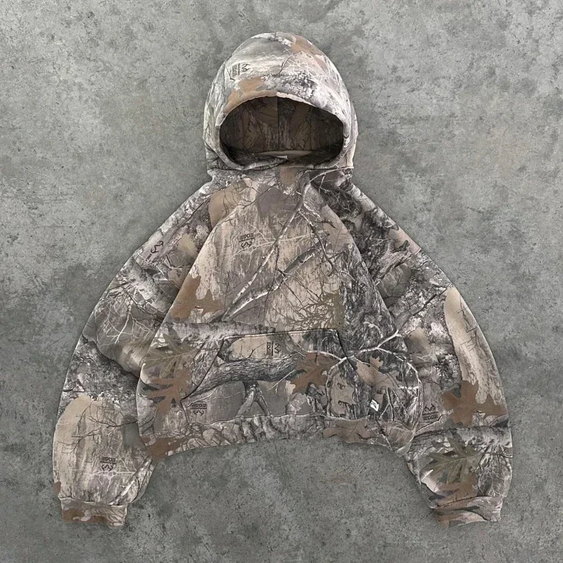 New Wild World Leaf Streetwear - Street Fashion Goth recension och pris