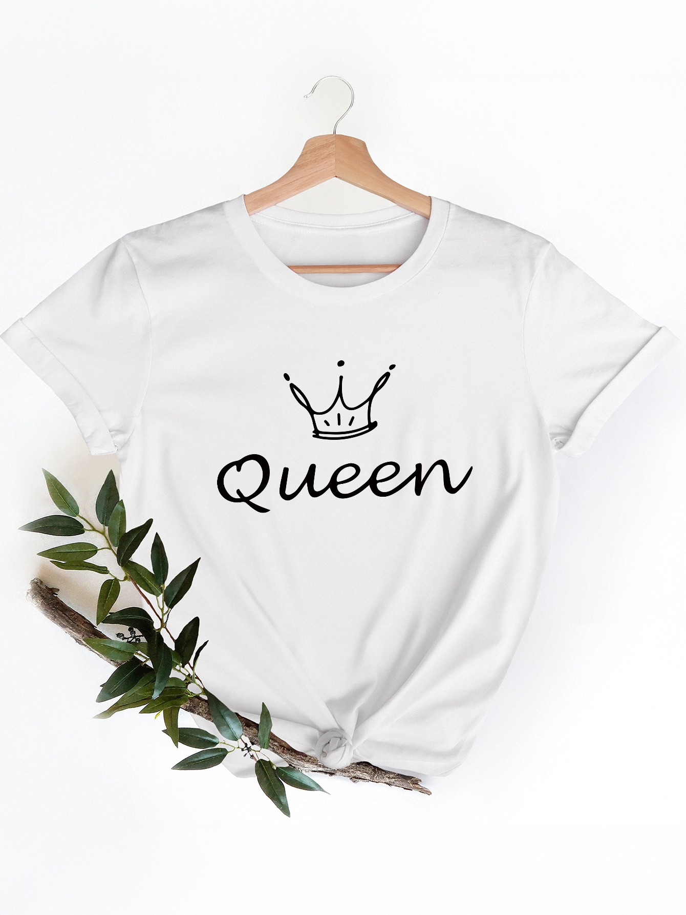 Women'S White T-Shirt Featurin - Queen Street Fashion recension och pris