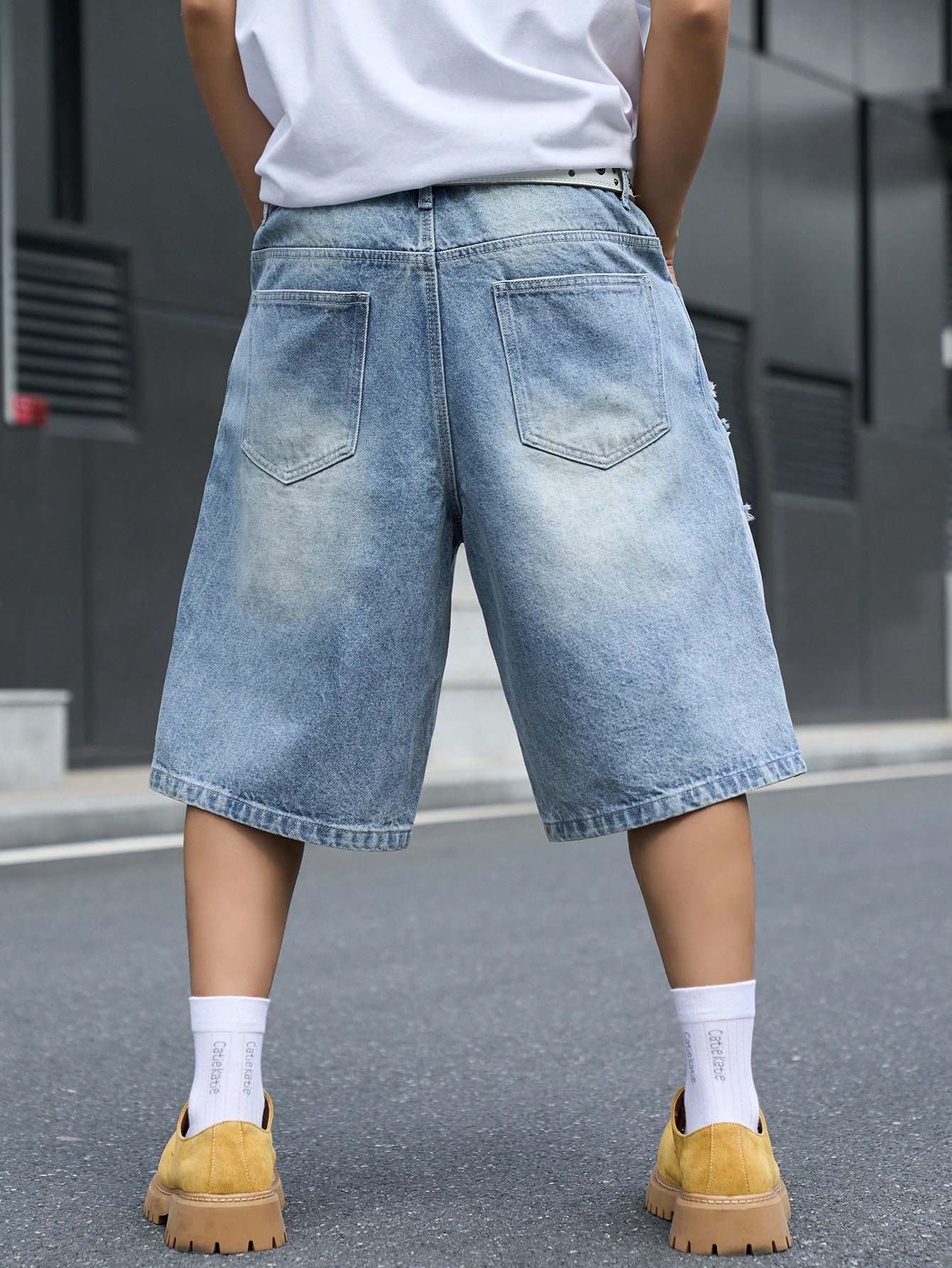 Men's Loose Fit Denim Bermuda  - Street Fashion Jeans Men recension och pris